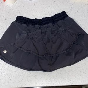 Lululemon squad ruffle running shorts/skort